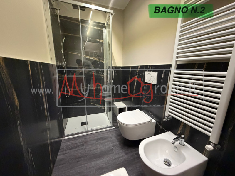 PADOVA ZONA STAZIONE (Rif. AFF650P) 

ITA

Disponibili tre stanze singole in appartamento recente...