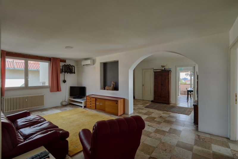 Nella ricercata zona di porta Carlo Alberto, nel cuore del centro storico, STRAORDINARIO ATTICO L...