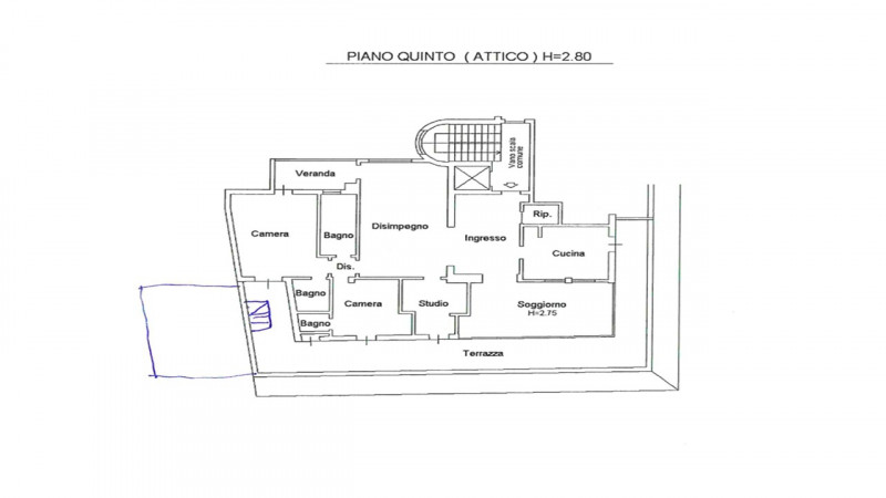 Nella ricercata zona di porta Carlo Alberto, nel cuore del centro storico, STRAORDINARIO ATTICO L...