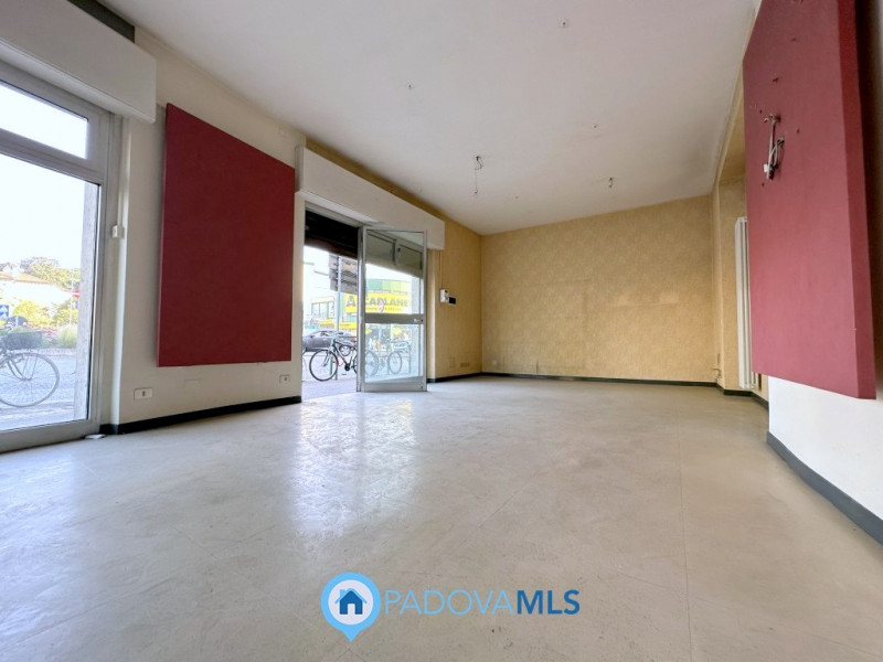 Immobile in esclusiva al Gruppo Padova MLS

PADOVA Piazzale San Giovanni/via Sorio: In posizione ...