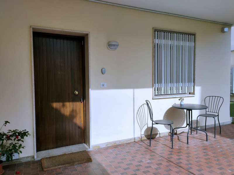 ABANO CENTRO: 2 CAMERE ARREDATO E RISTRUTTURATO €.175.000 - rif.CL442

Ad ABANO TERME, nella rino...