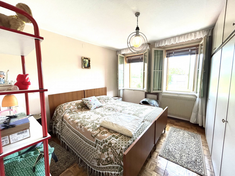 Splendida bifamiliare situata nel cuore di Cappella Maggiore. Questo immobile, con i suoi generos...