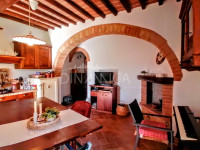 Appartamento in residence con piscina, colline gambassi terme volterra
