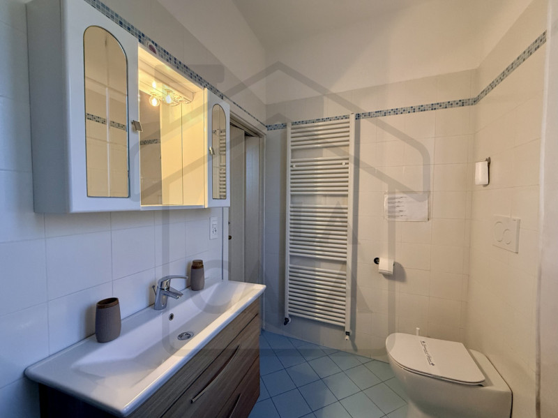 MONTEGROTTO TERME – Immersa nel verde e nella tranquillità del rinomato comune di Montegrotto Ter...