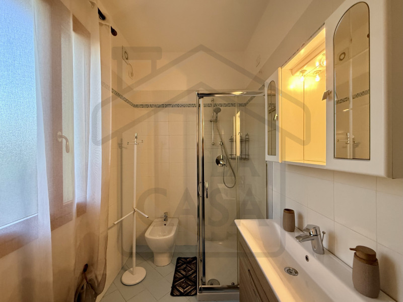 MONTEGROTTO TERME – Immersa nel verde e nella tranquillità del rinomato comune di Montegrotto Ter...