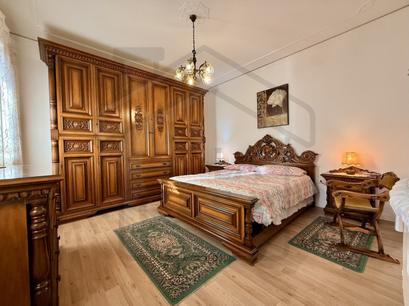 MONTEGROTTO TERME – Immersa nel verde e nella tranquillità del rinomato comune di Montegrotto Ter...