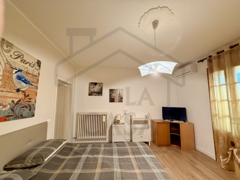 MONTEGROTTO TERME – Immersa nel verde e nella tranquillità del rinomato comune di Montegrotto Ter...