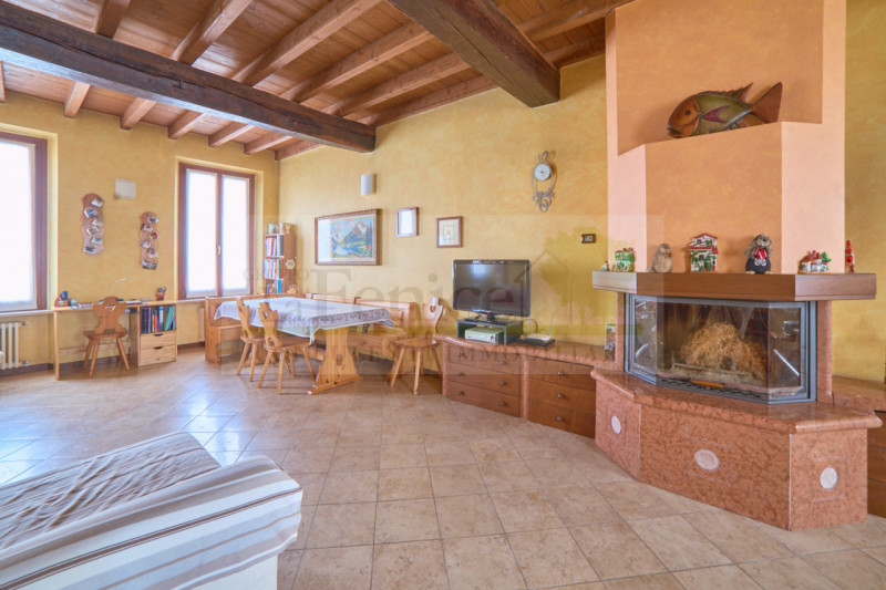 Ampio Appartamento Pentalocale in Vendita a Castel Goffredo - https://images.gestionaleimmobiliare.it/foto/annunci/250611/4535745/800x800/017___-_vb_06950_-_web_1_wmk_0.jpg 