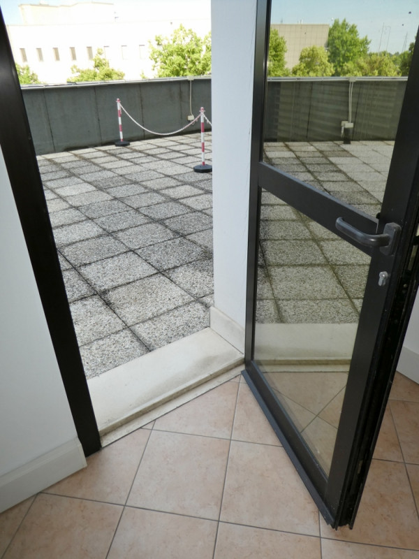 OTTIMO UFFICIO IN RECENTE CONTESTO DIREZIONALE IN ZONA OVEST - Rif. 8259

In zona Cattane, inseri...