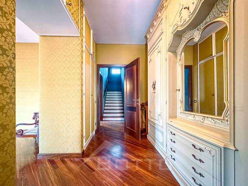 Villa for sale in Gattinara, with garden