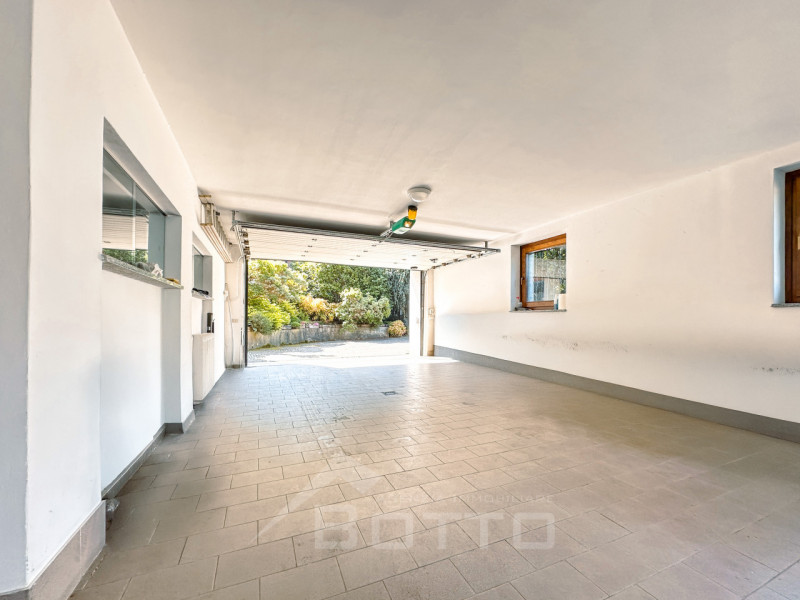 Villa for sale in Gattinara, with garden