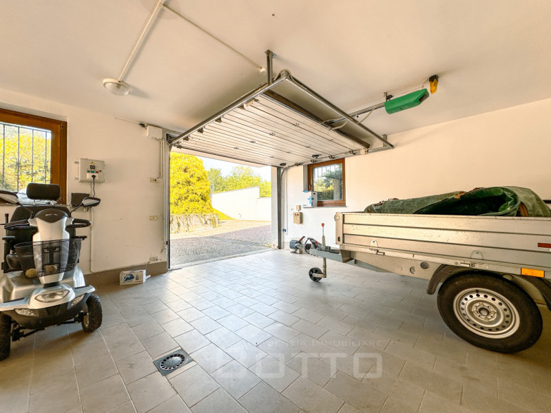 Villa for sale in Gattinara, with garden