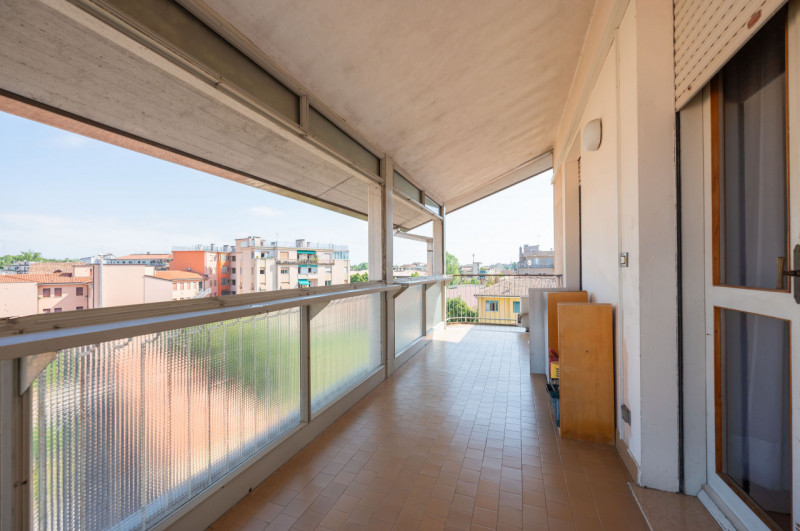 Nel cuore dell’elegante quartiere di Santa Maria Maggiore, all’interno del centro storico, un att...