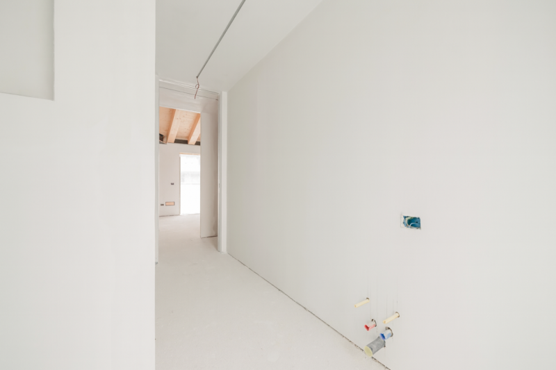 In un prestigioso complesso residenziale di nuova costruzione, attico straordinario, libero su qu...