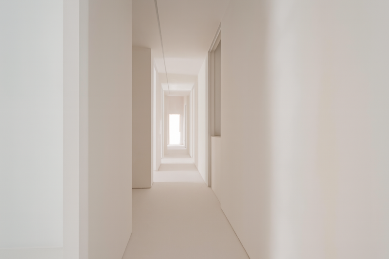 In un prestigioso complesso residenziale di nuova costruzione, attico straordinario, libero su qu...