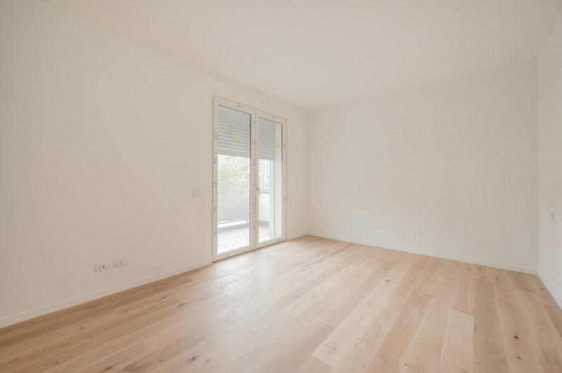 All'interno del prestigioso contesto del "Residence San Tomaso", situato nella location più comod...