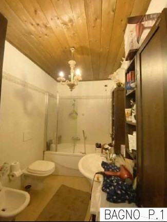 Rif. A.A.495-22

Vendita all'asta - porzione di casa colonica con giardino in data 28 aprile 2026...