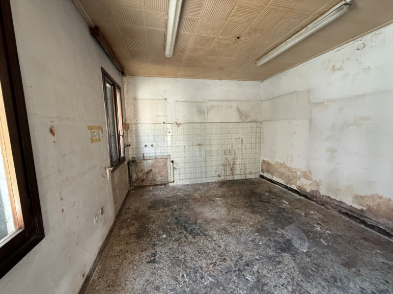 SOVIZZO - VIA ROMA: CASETTA DI CORTE CON INGRESSO INDIPENDENTE E GARAGE TRIPLO. EURO 110.000. COD...