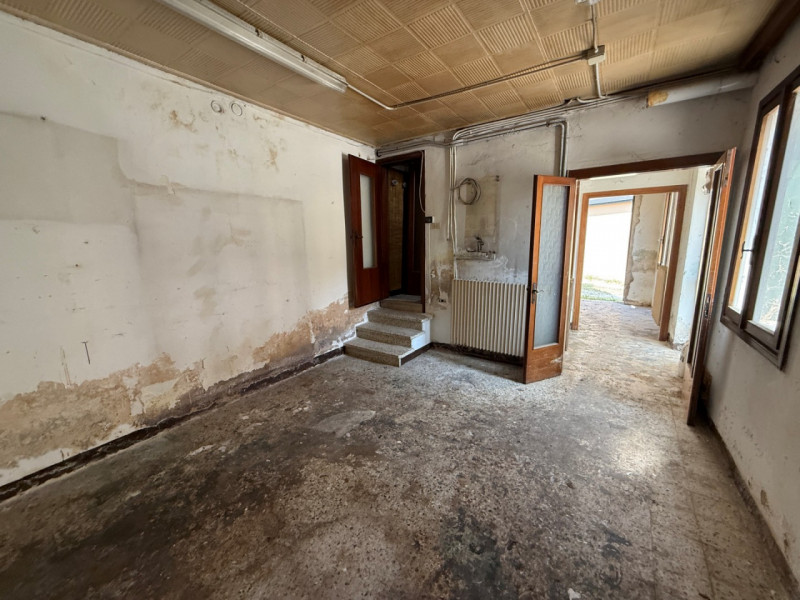 SOVIZZO - VIA ROMA: CASETTA DI CORTE CON INGRESSO INDIPENDENTE E GARAGE TRIPLO. EURO 110.000. COD...