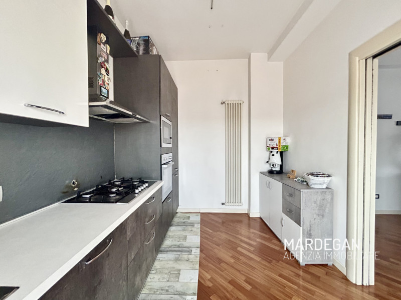 Vi proponiamo in esclusiva questo splendido quadrilocale, l’immobile risulta attualmente AFFITTAT...