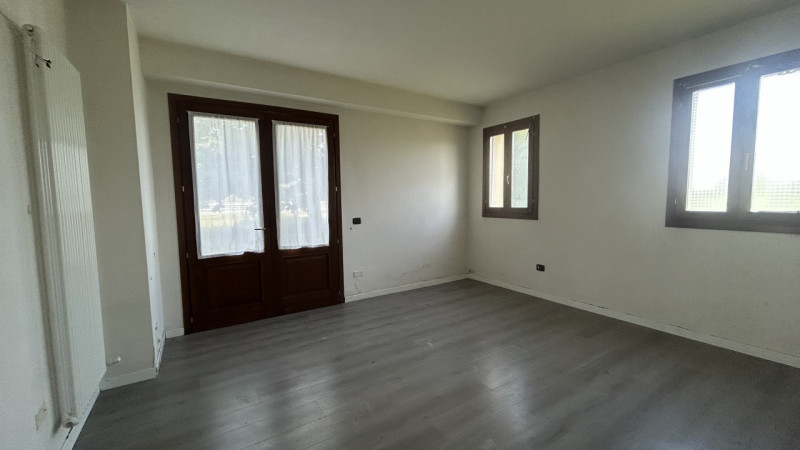 A San Giorgio delle Pertiche, lungo la strada del Santo, a meno di 20 km da Padova e Castelfranco...