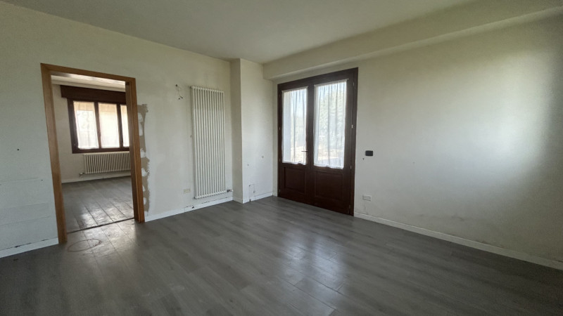 A San Giorgio delle Pertiche, lungo la strada del Santo, a meno di 20 km da Padova e Castelfranco...