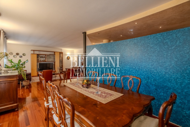 MERCATO NUOVO: In zona ben servita e comoda al Centro Storico, proponiamo in locazione uno spazio...