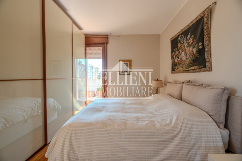 MERCATO NUOVO: In zona ben servita e comoda al Centro Storico, proponiamo in locazione uno spazio...