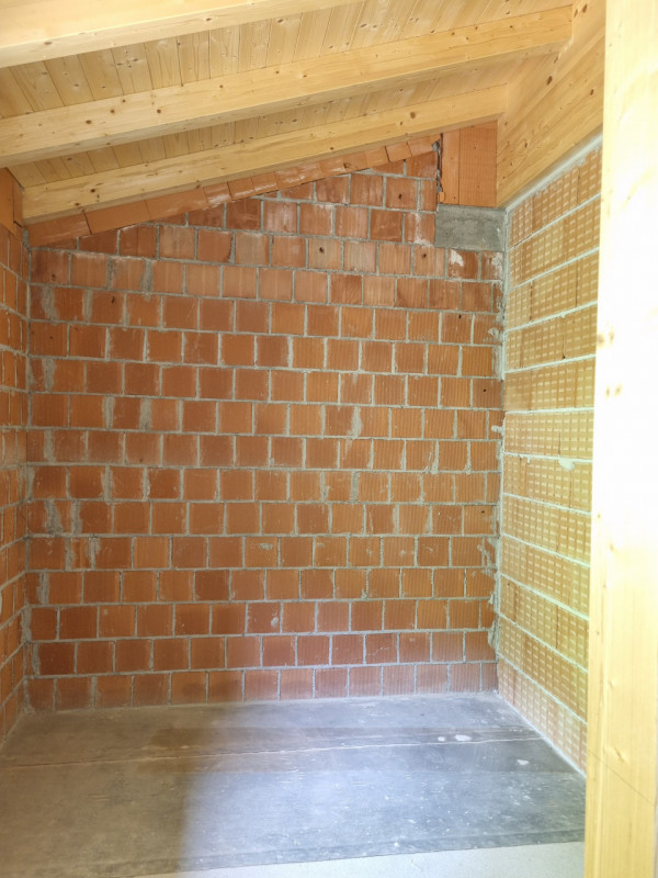 Orgiano (VI), appena fuori dal centro del paese, proponiamo in Vendita particolare Casa Singola n...