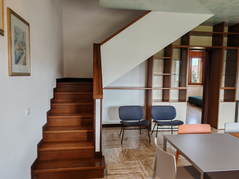 Disponibile stanza ad uso singolo in appartamento condiviso all’interno di una casa indipendente ...