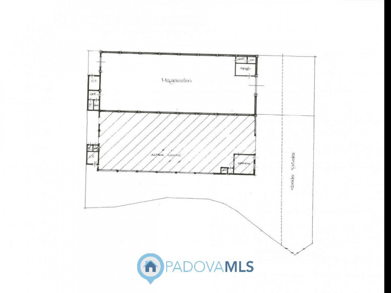 Immobile in esclusiva al Gruppo Padova MLS
Capannone di circa 650 mq. con altezza sottotrave 7,80...