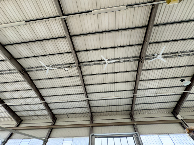 CASELLE DI SELVAZZANO: Proponiamo in vendita capannone artigianale sviluppato su un unico livello...