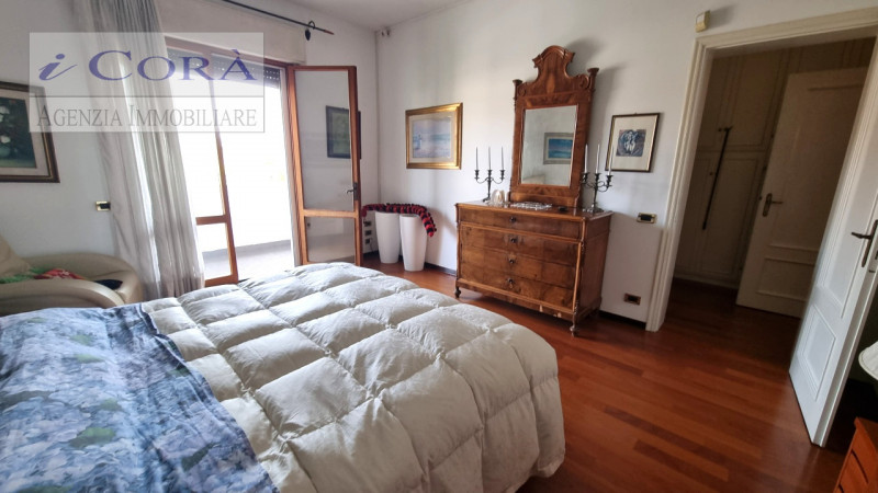 Selvazzano Dentro San Domenico, Splendida Villa di generose dimensioni con ampio studio di circa ...