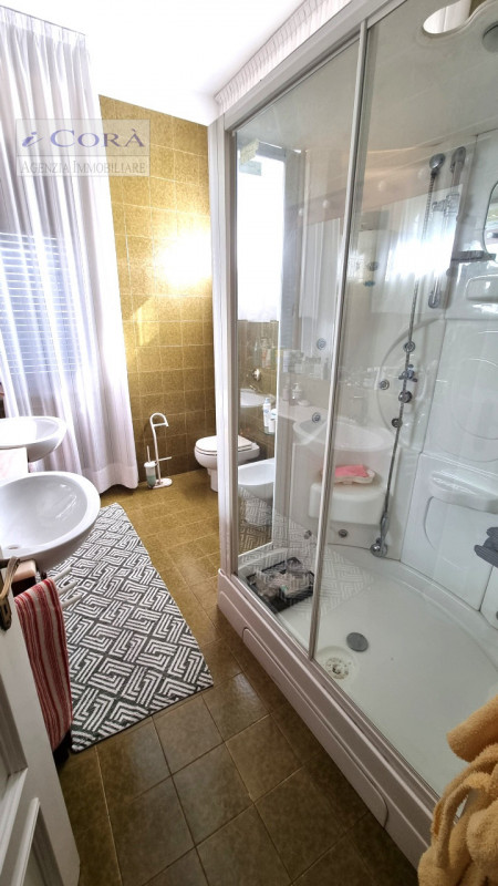 Selvazzano Dentro San Domenico, Splendida Villa di generose dimensioni con ampio studio di circa ...