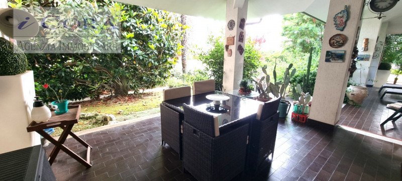 Selvazzano Dentro San Domenico, Splendida Villa di generose dimensioni con ampio studio di circa ...