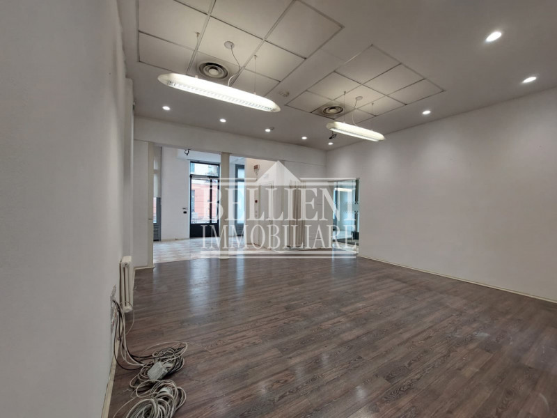 BORGO BERGA/VIALE MARGHERITA 113: in posizione strategica e dalla grande visibilità fronte strada...
