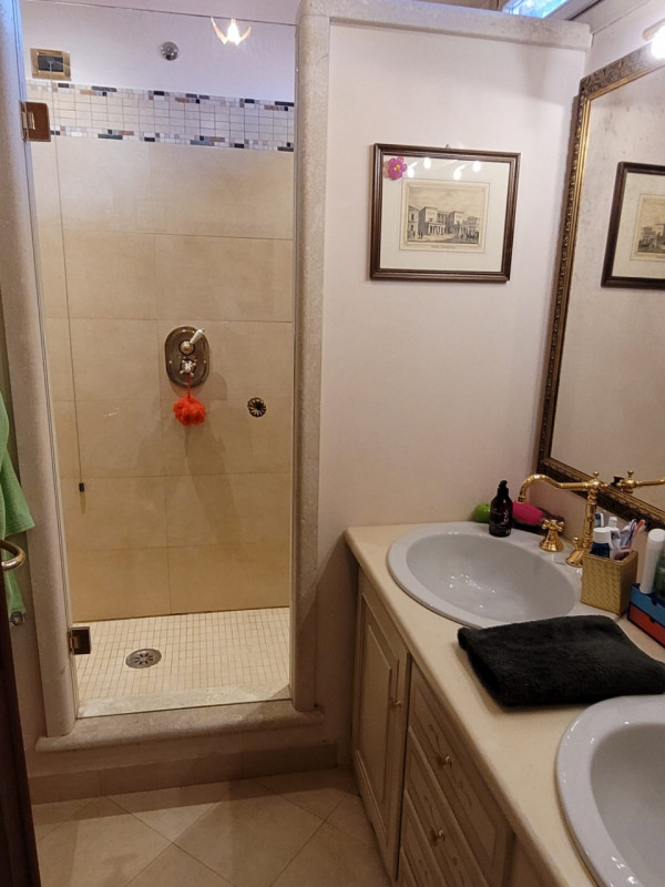 SAN GIOVANNI/DUOMO

Presentiamo un'elegante e spaziosa soluzione abitativa nel cuore della zona d...