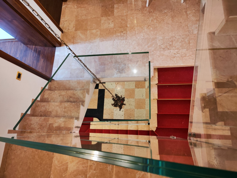 SAN GIOVANNI/DUOMO

Presentiamo un'elegante e spaziosa soluzione abitativa nel cuore della zona d...