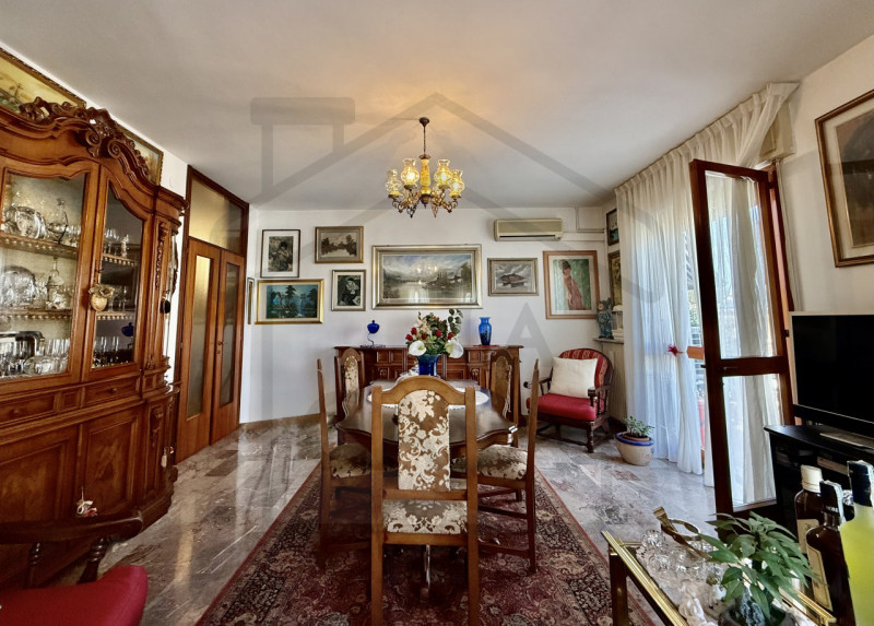 MONTEGROTTO TERME - In tranquillo contesto residenziale ma comodo a tutti servizi, nella zona di ...