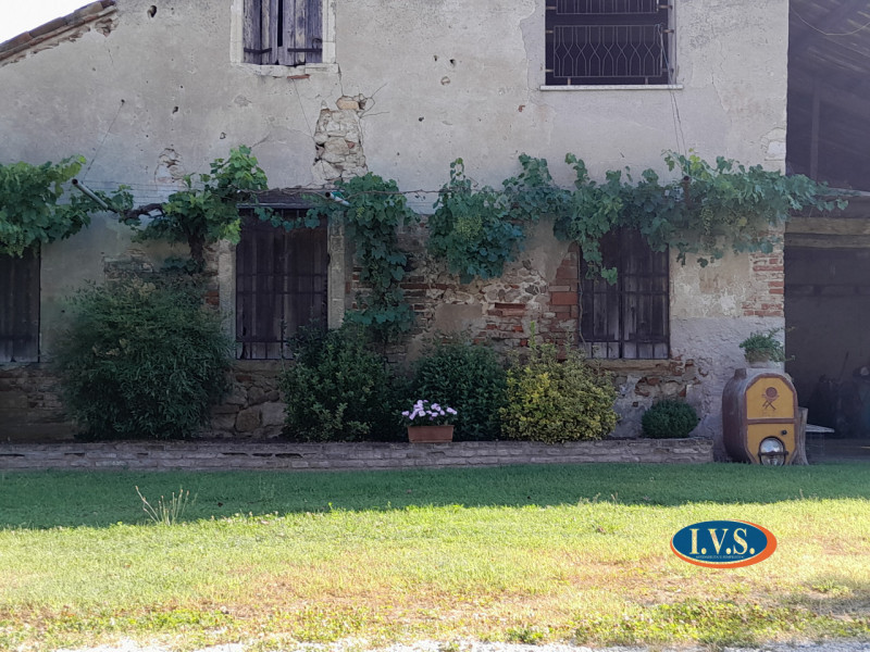 MONTEGALDELLA- Se stai cercando un luogo dove rilassarti e rigenerarti dopo una lunga giornata di...