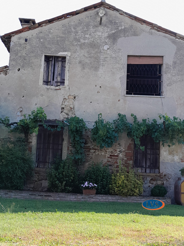 MONTEGALDELLA- Se stai cercando un luogo dove rilassarti e rigenerarti dopo una lunga giornata di...