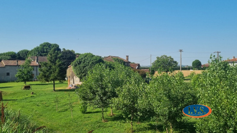 MONTEGALDELLA- Se stai cercando un luogo dove rilassarti e rigenerarti dopo una lunga giornata di...