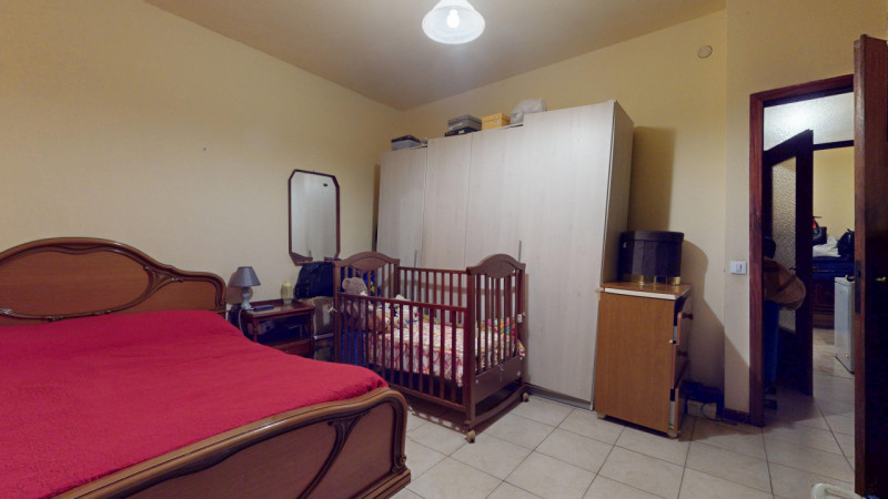 SAN LAZZARO – BICAMERE CON TERRAZZO E GARAGE: In zona San Lazzaro, comoda a tutti i principali se...