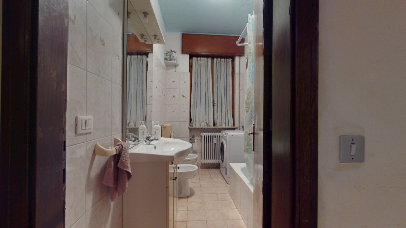 SAN LAZZARO – BICAMERE CON TERRAZZO E GARAGE: In zona San Lazzaro, comoda a tutti i principali se...