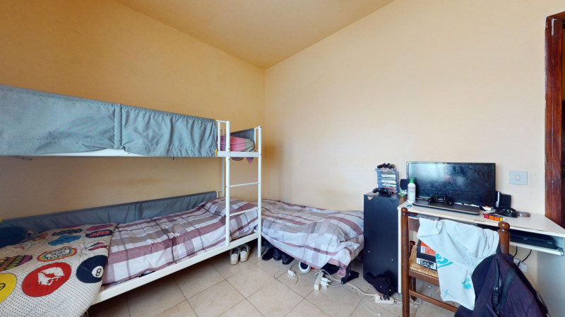 SAN LAZZARO – BICAMERE CON TERRAZZO E GARAGE: In zona San Lazzaro, comoda a tutti i principali se...