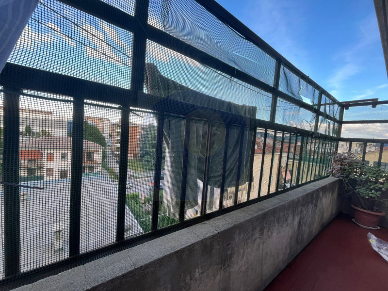 SAN LAZZARO – BICAMERE CON TERRAZZO E GARAGE: In zona San Lazzaro, comoda a tutti i principali se...