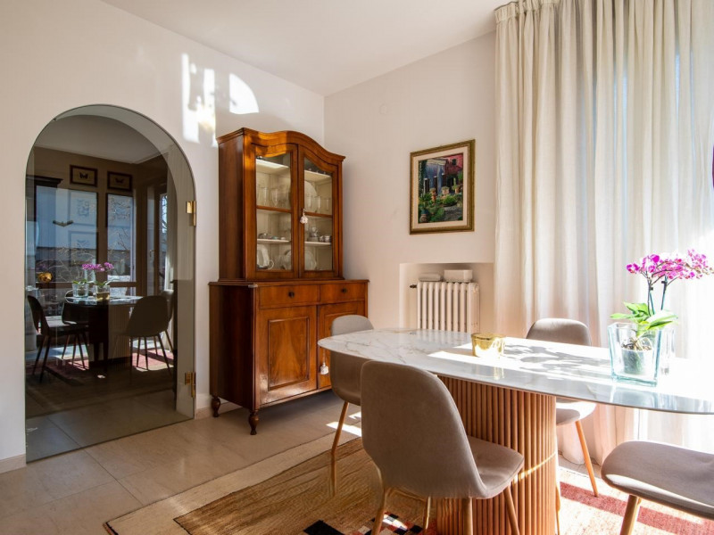 Porzione di bifamiliare ideale per famiglie che desiderano una casa pronta da abitare e dotata di...