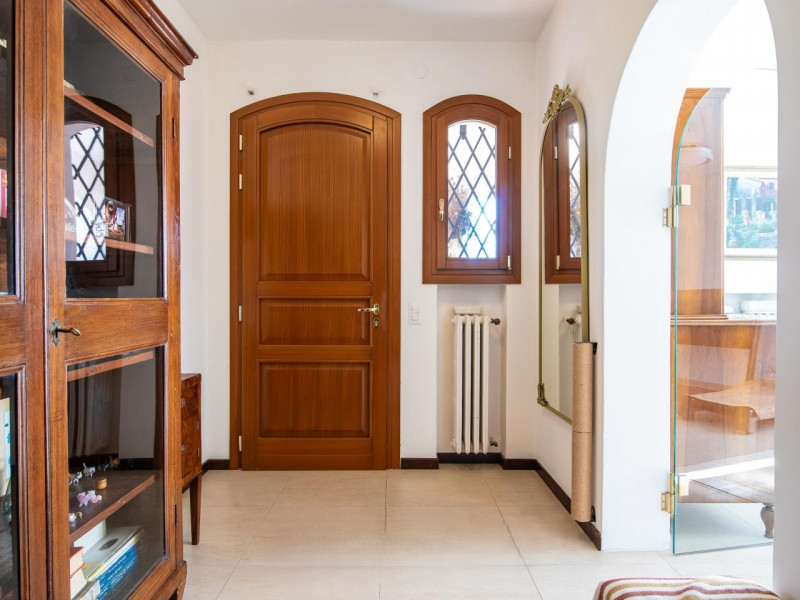 Porzione di bifamiliare ideale per famiglie che desiderano una casa pronta da abitare e dotata di...