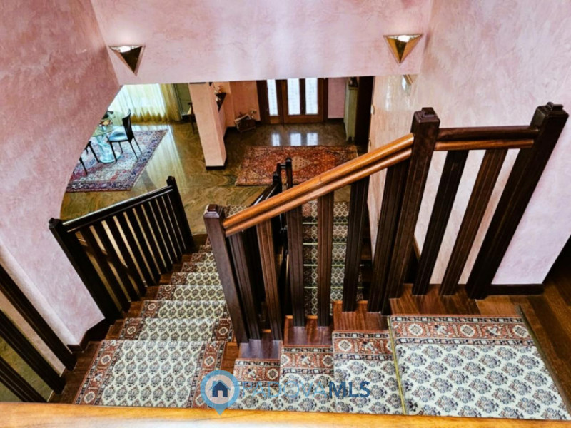 Immobile in esclusiva al Gruppo Padova MLS
Situata nella zona di Codiverno, nel comune di Vigonza...