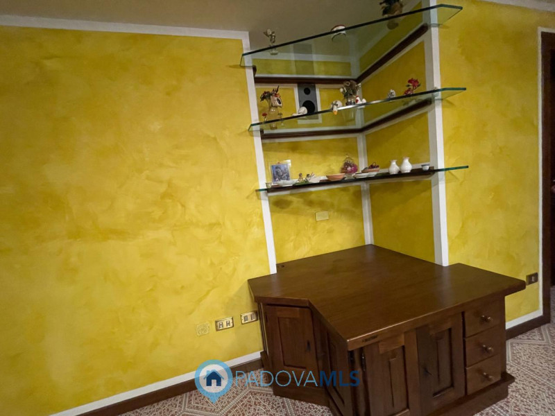 Immobile in esclusiva al Gruppo Padova MLS
Situata nella zona di Codiverno, nel comune di Vigonza...